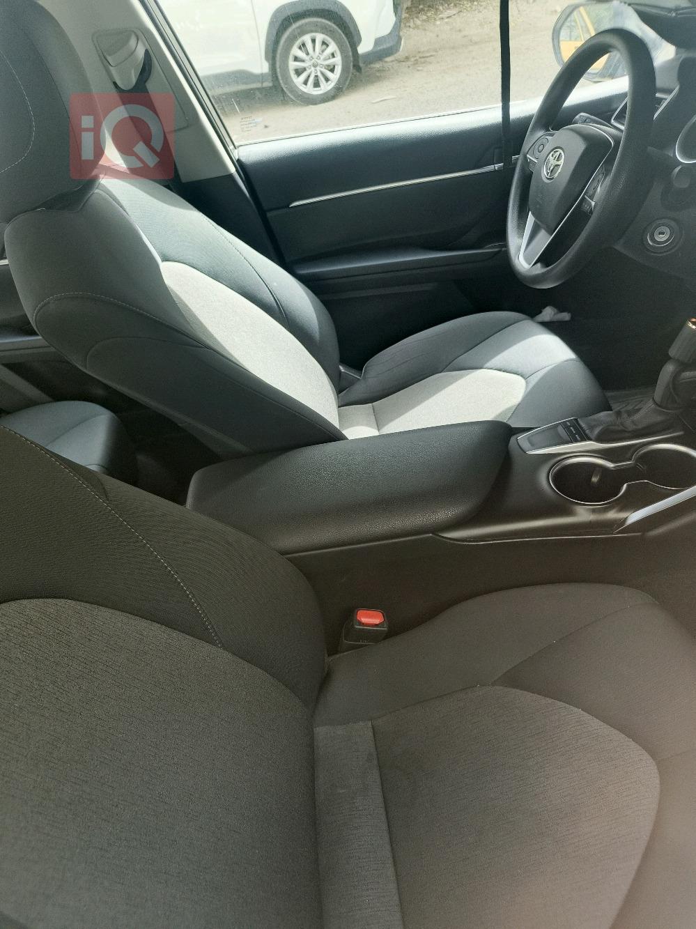 تۆیۆتا کامری